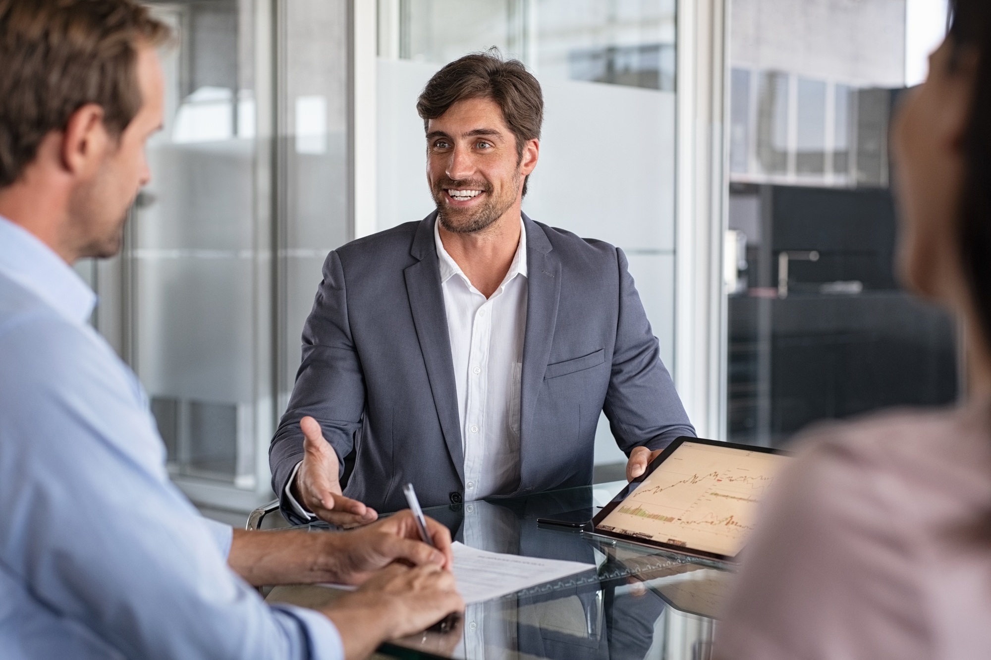Inicio 6 Financial advisor consulting